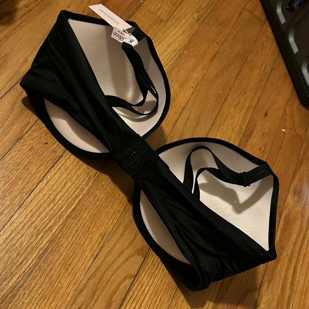 Victoria's Secret Black Smooth Push-Up Bra - Picture 5 of 7